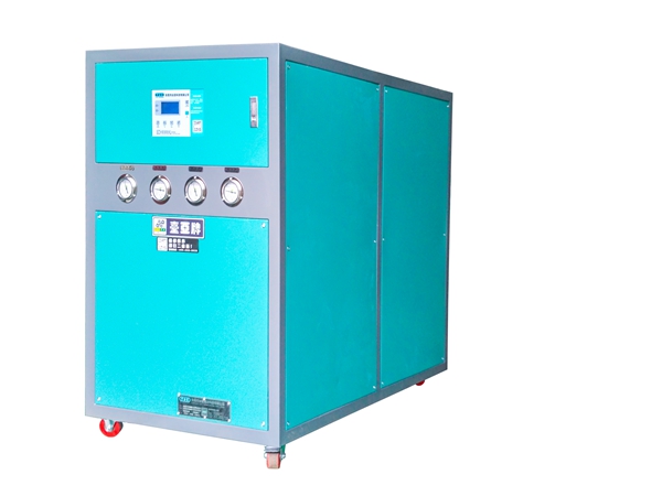 水冷式冷水機和風冷式冷水機組的區別及清洗注意事項